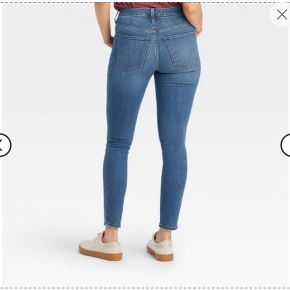 Universal Thread Women's High-Rise Skinny Jeans - Picture 9 of 11